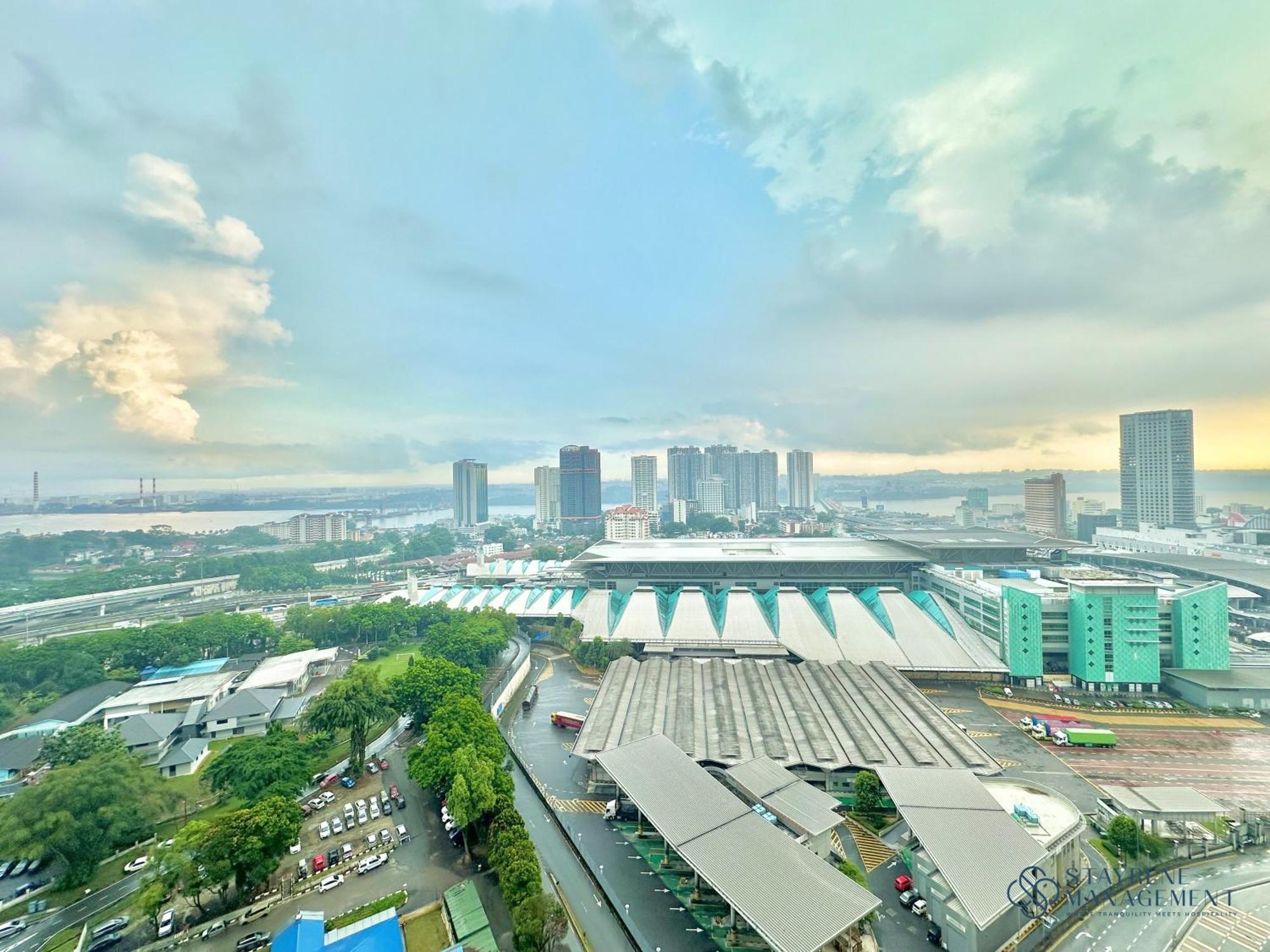 Twin Tower Residence Johor Bahru By Stayrene Экстерьер фото